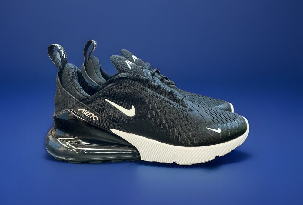 Size 8 women Air Max 270 Shoes Black White Athletic Lifestyle Sneakers NEW